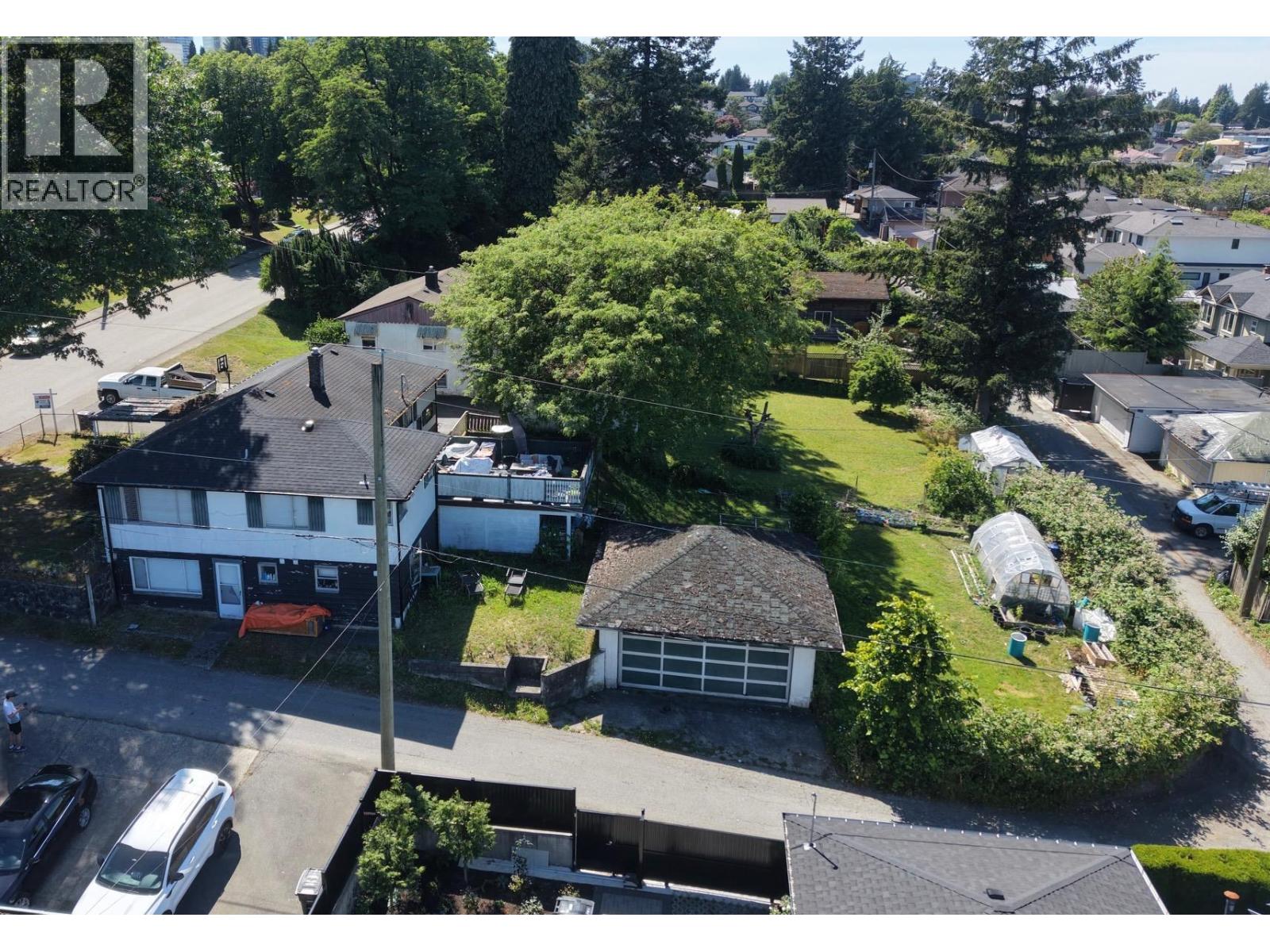 4857 BUXTON STREET, Burnaby