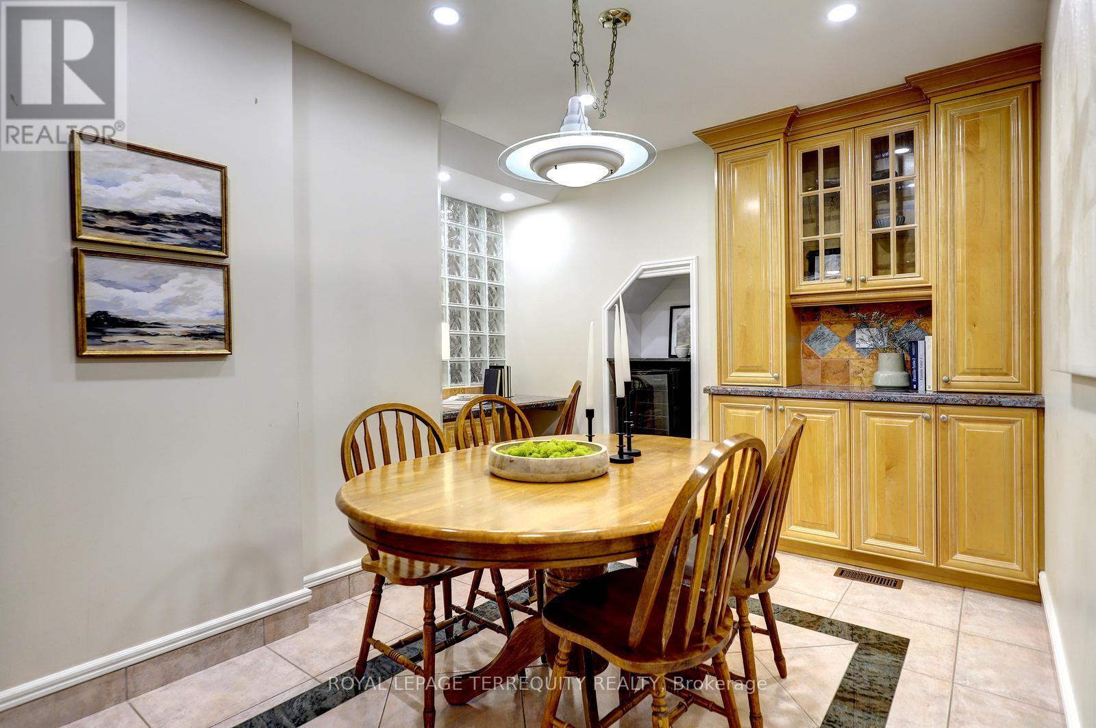 27 SHADWICK DRIVE - 14