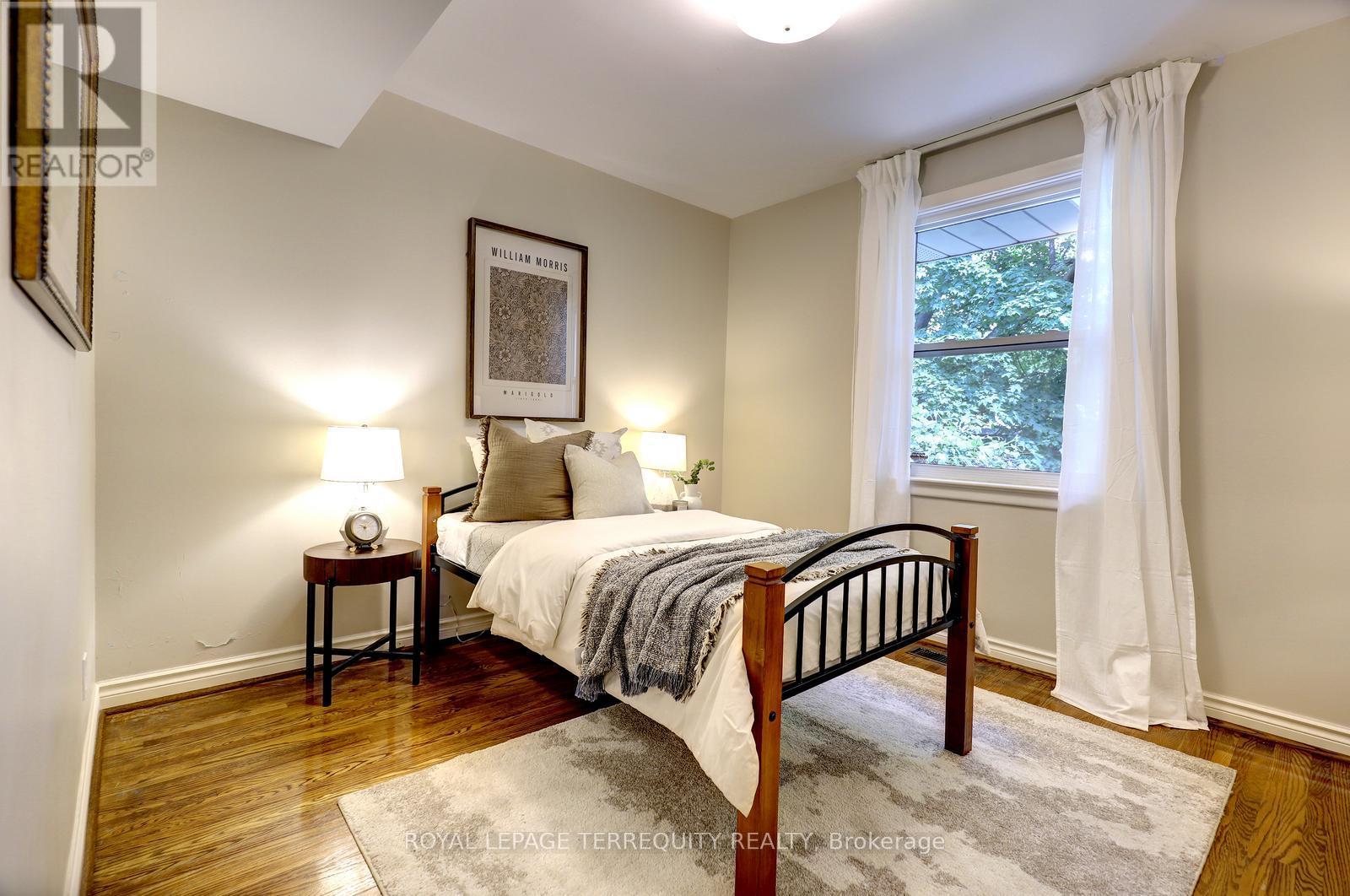 27 SHADWICK DRIVE - 18