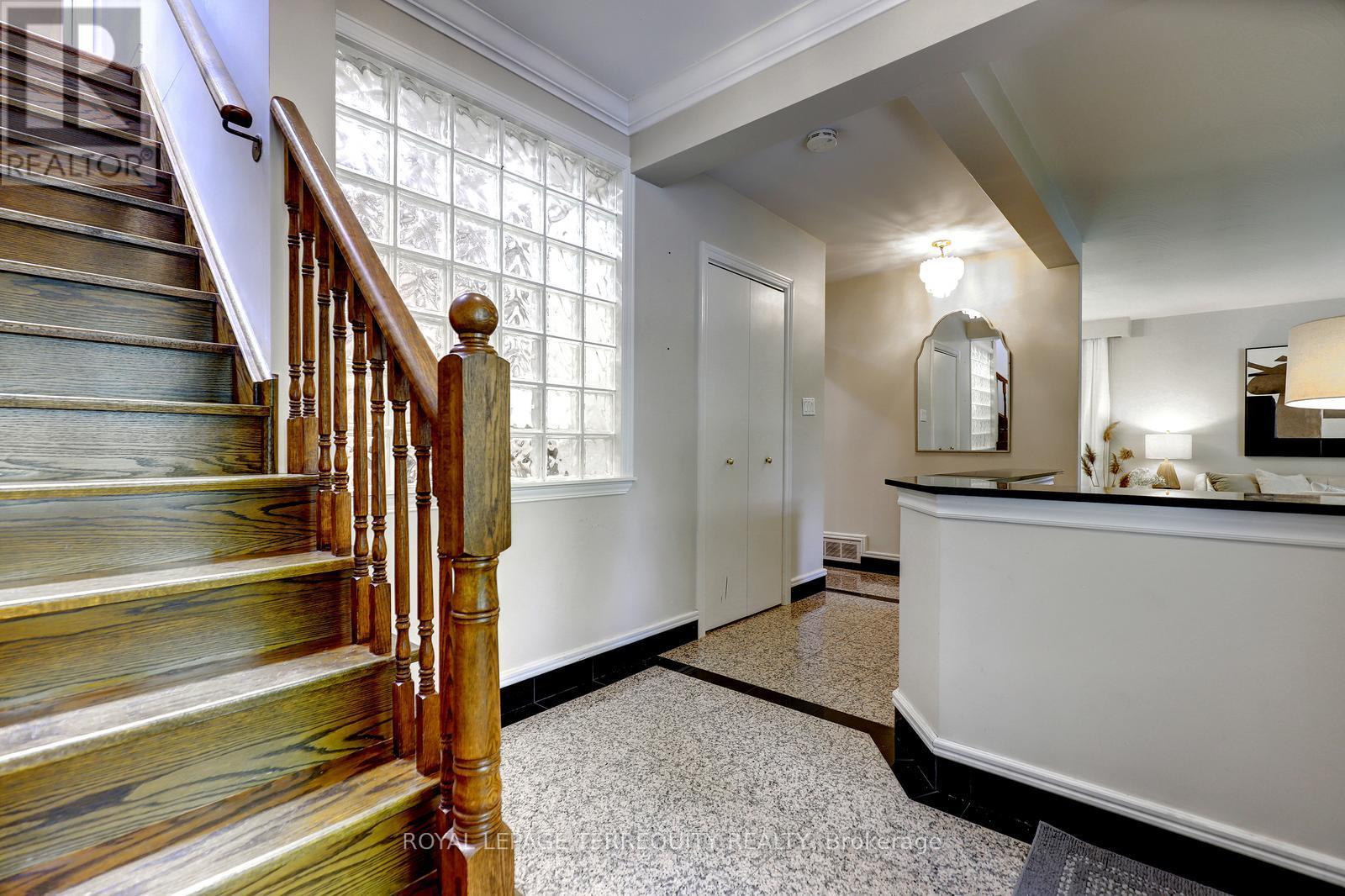 27 SHADWICK DRIVE - 20