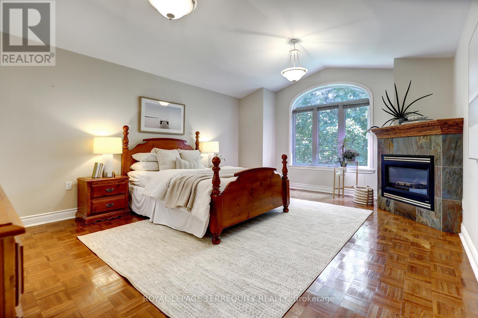 27 SHADWICK DRIVE - 22