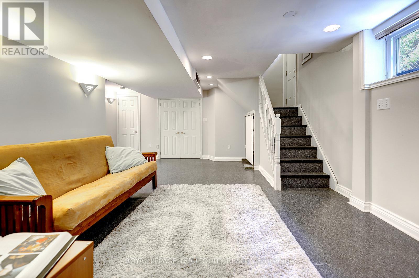 27 SHADWICK DRIVE - 30