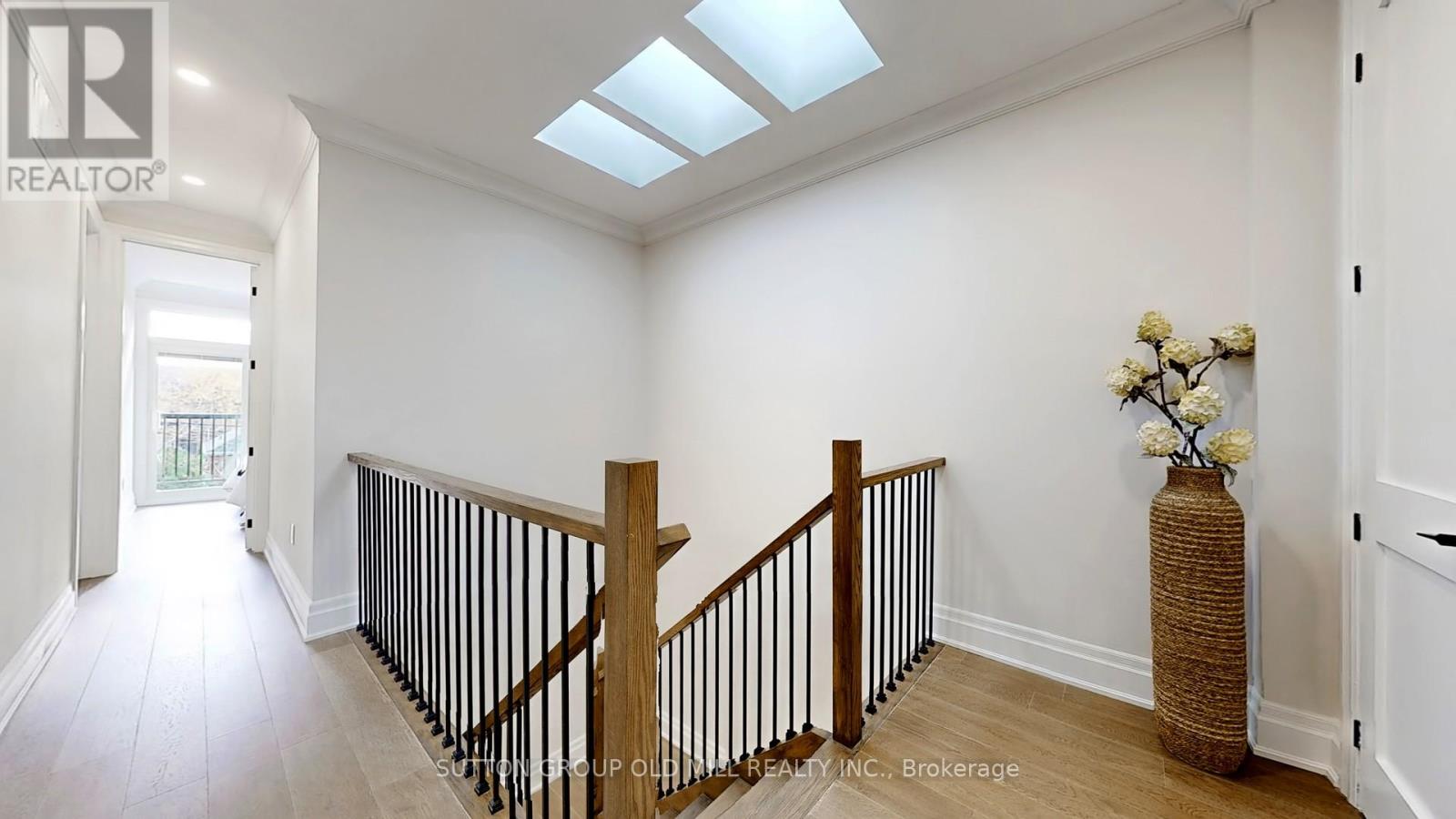 11 MORLAND ROAD - 11