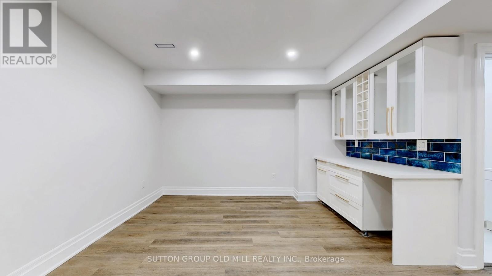 11 MORLAND ROAD - 22