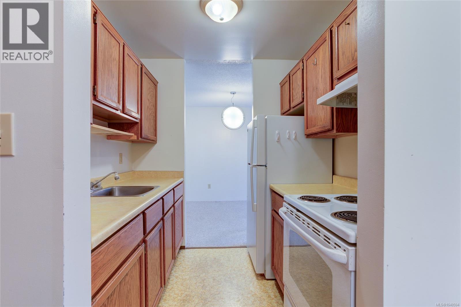 #206 18 King George St - 11