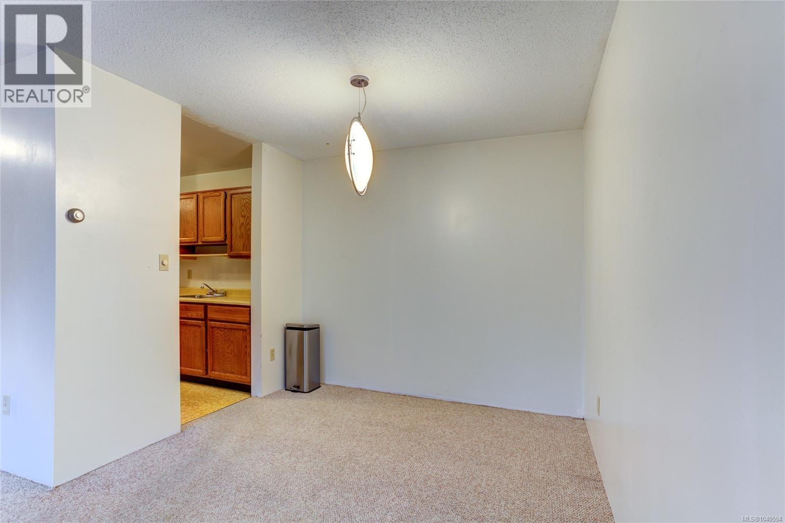 #206 18 King George St - 13