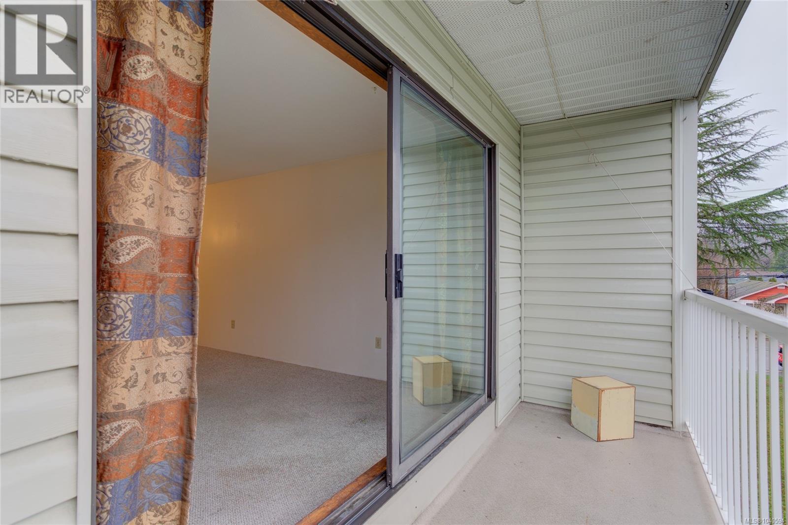 #206 18 King George St - 16