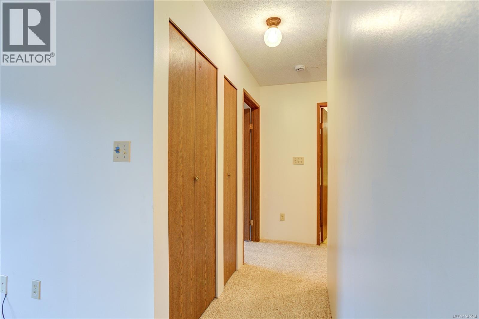 #206 18 King George St - 19