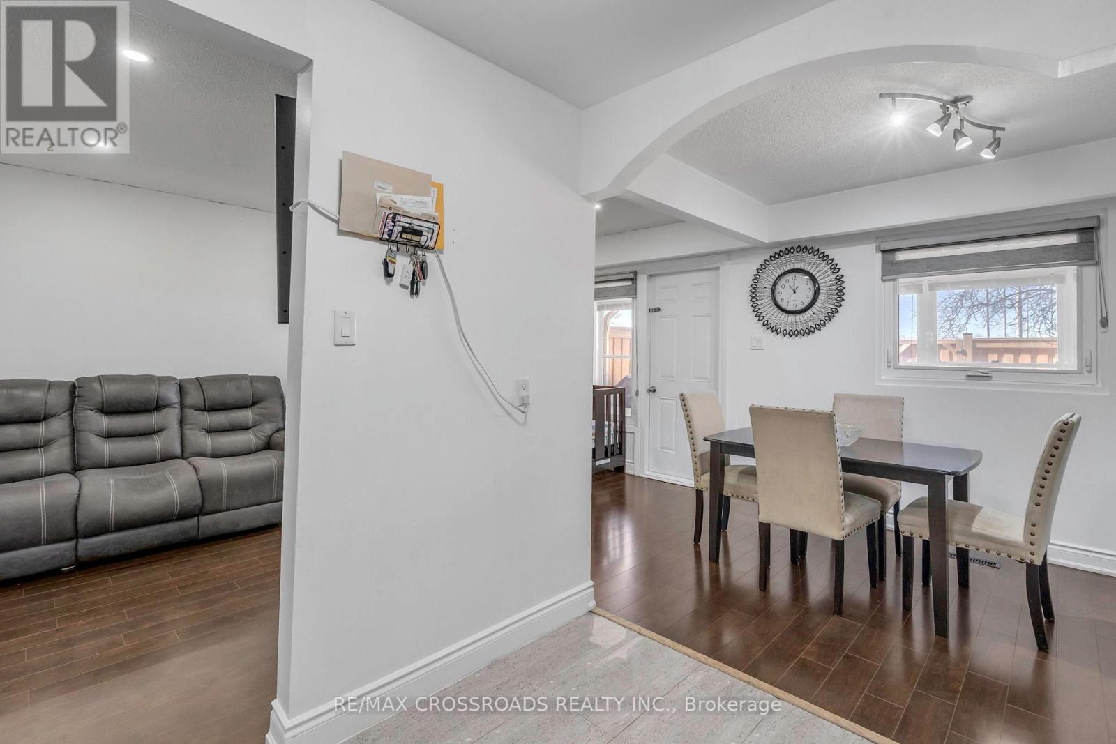 #12 7450 DARCEL AVENUE - 13