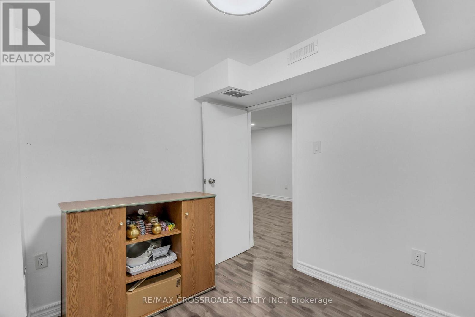 #12 7450 DARCEL AVENUE - 28