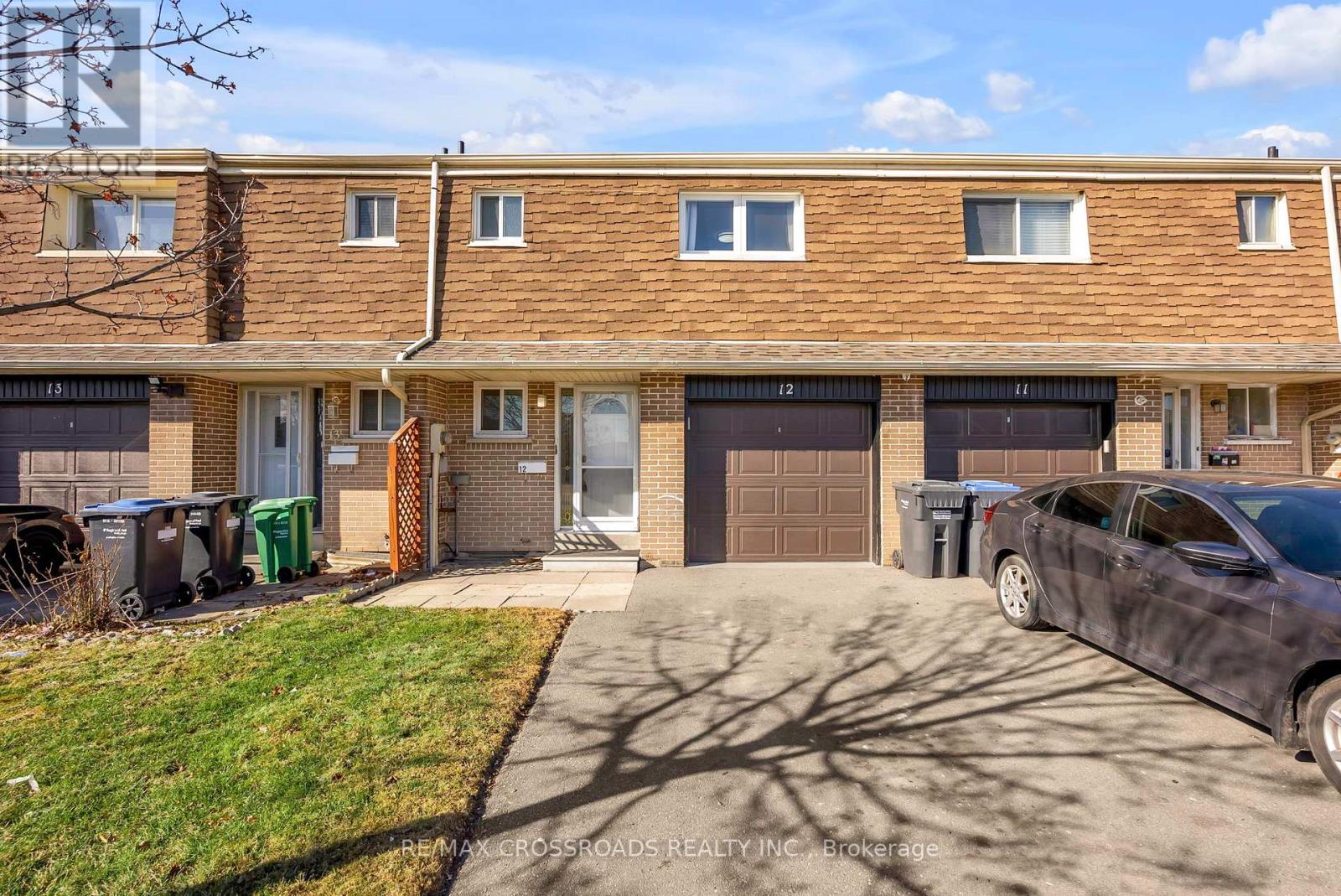 #12 7450 DARCEL AVENUE - 38