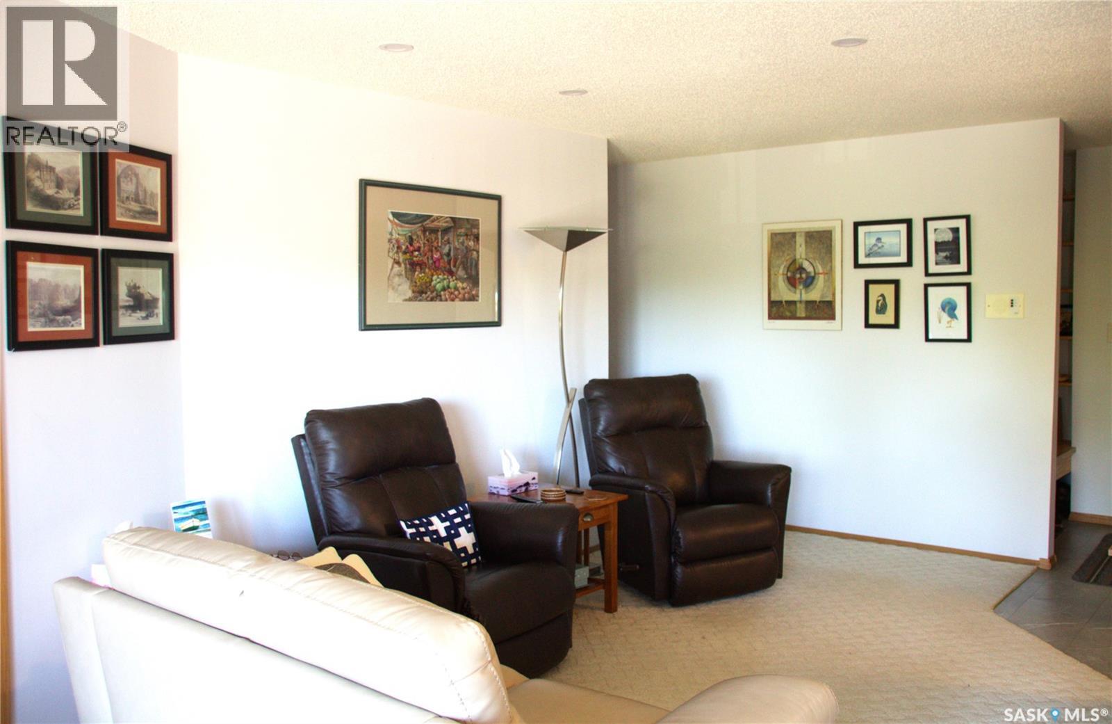 #309 2727 Victoria AVENUE - 7