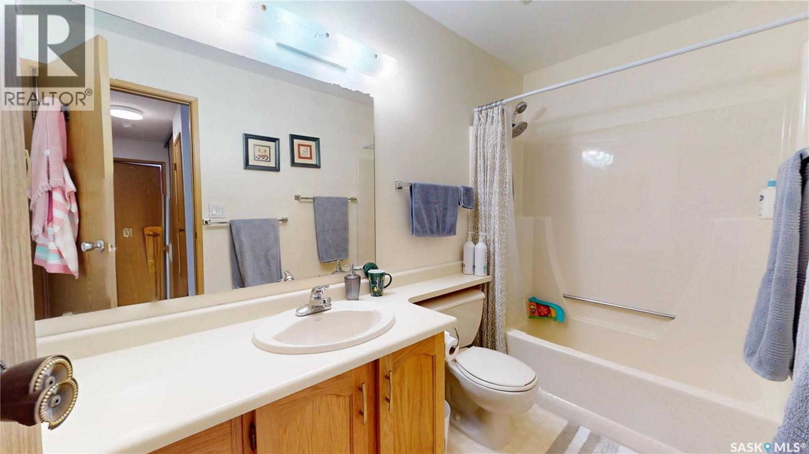 #309 2727 Victoria AVENUE - 24