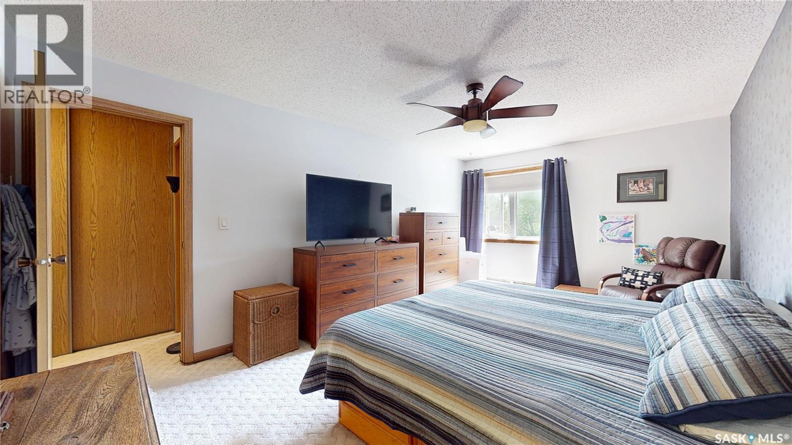 #309 2727 Victoria AVENUE - 17