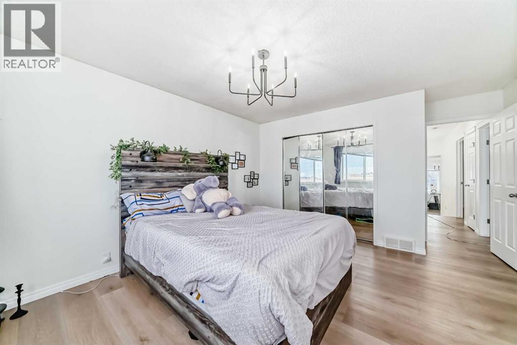 214 Coville Circle NE - 15
