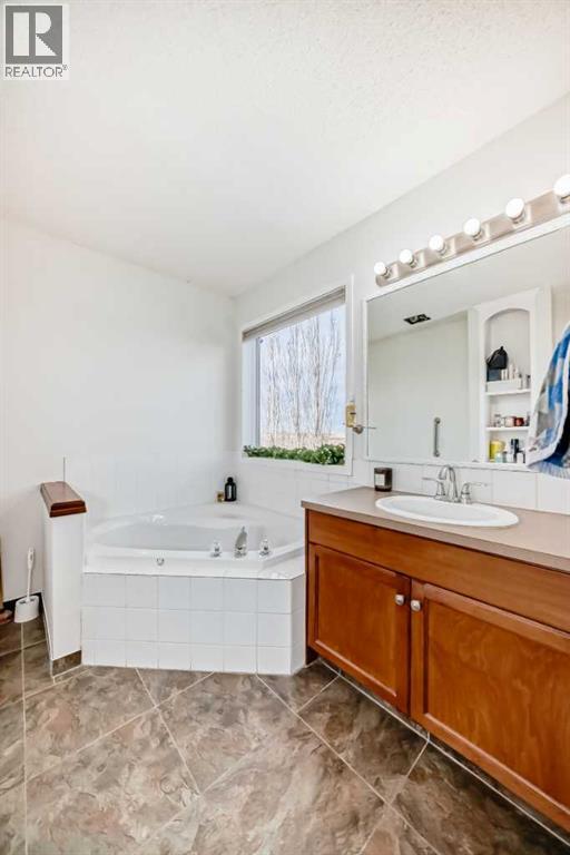 Master bedroom - Bath