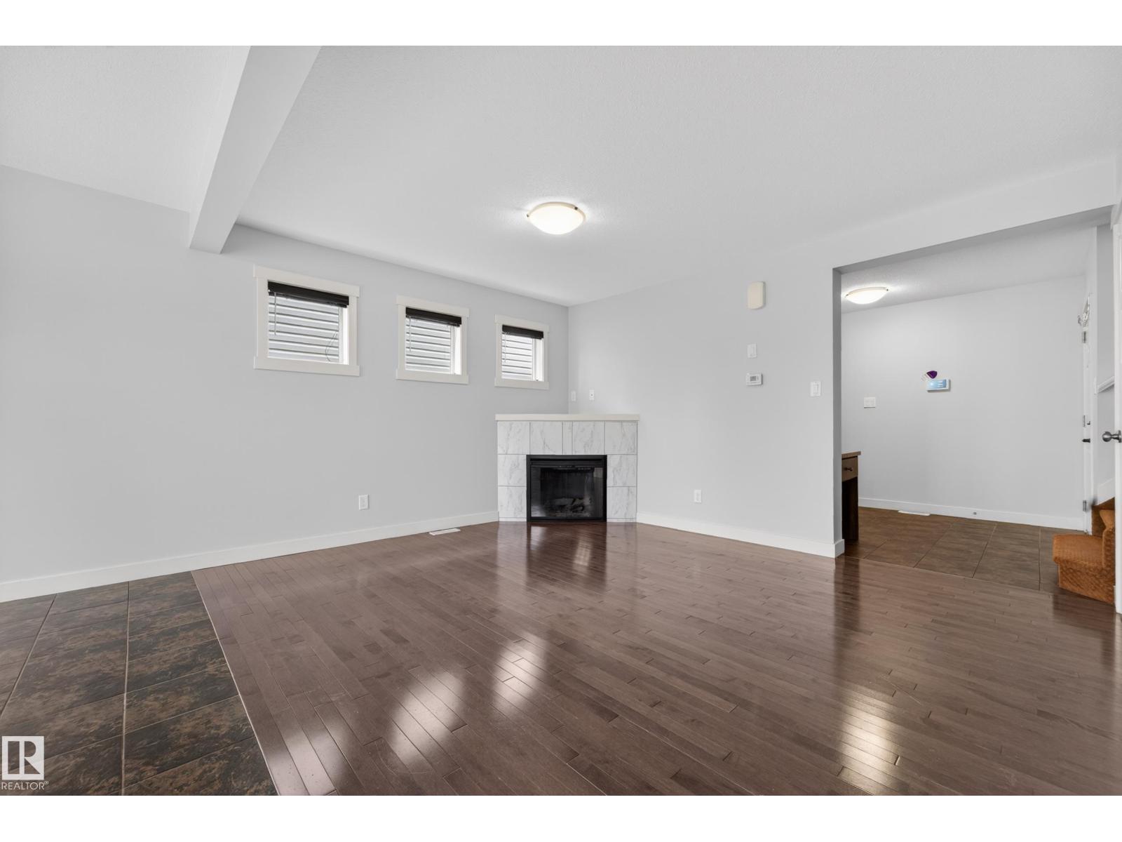 5244 1A AV SW - 10