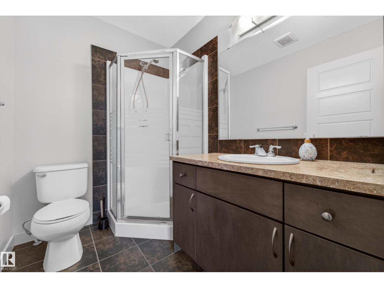 5244 1A AV SW - 26