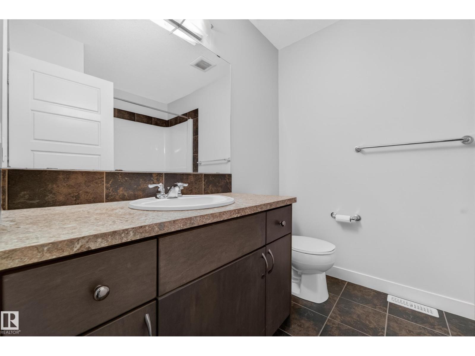 5244 1A AV SW - 27