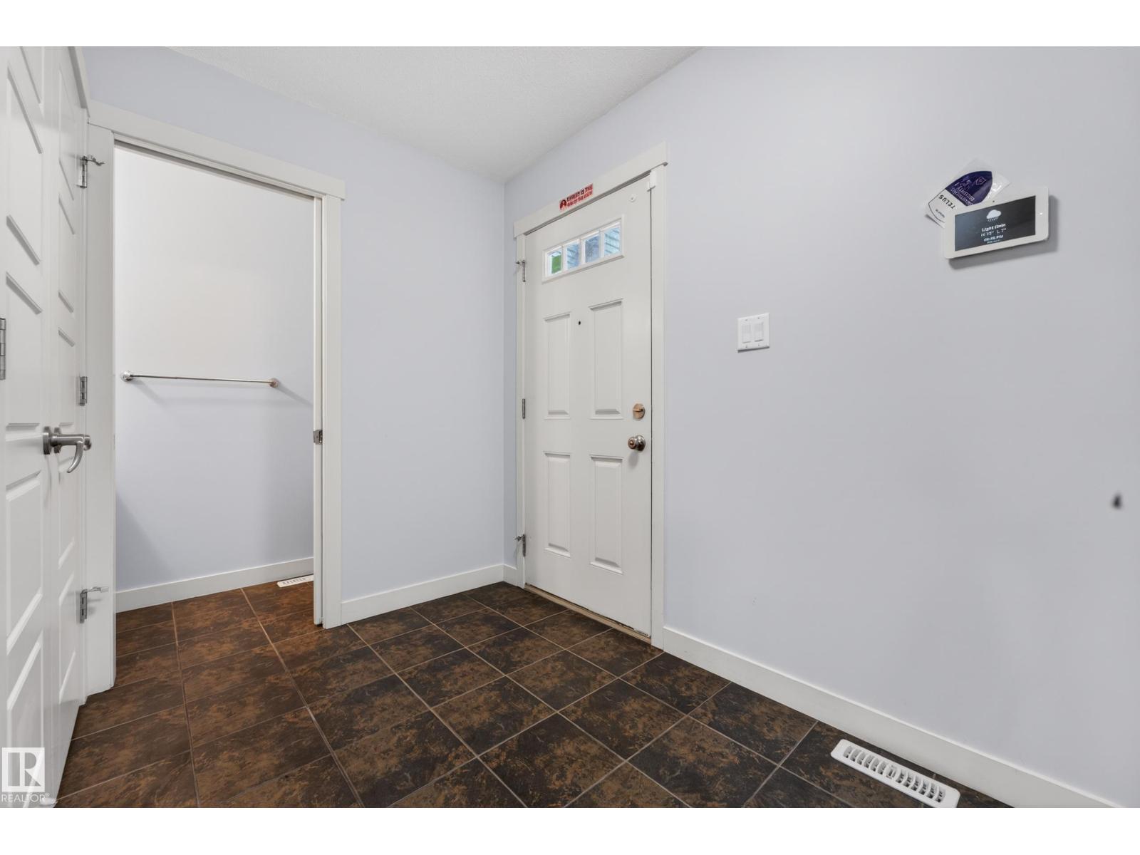 5244 1A AV SW - 3