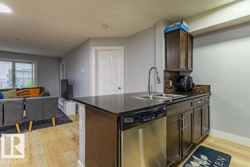 #306 11820 22 AV SW SW - 2