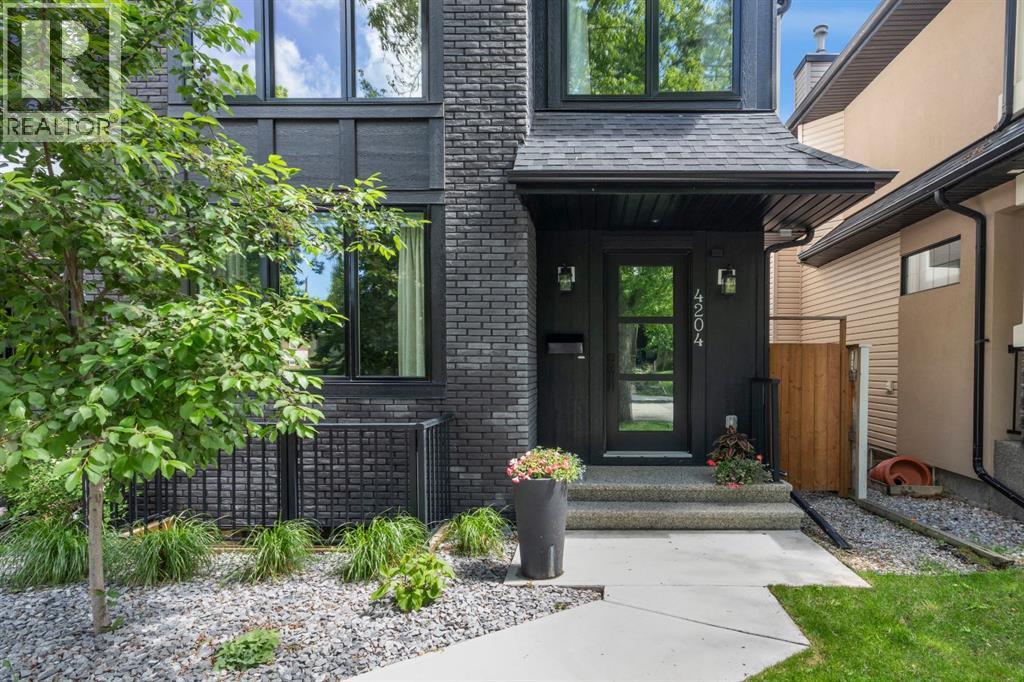4204 16a Street SW - photo 2