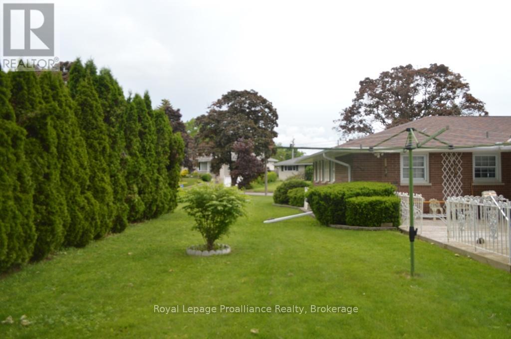 9 PARKVIEW HEIGHTS - 23