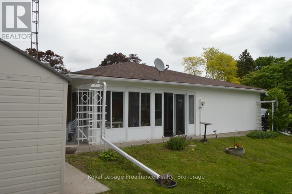 9 PARKVIEW HEIGHTS - 24