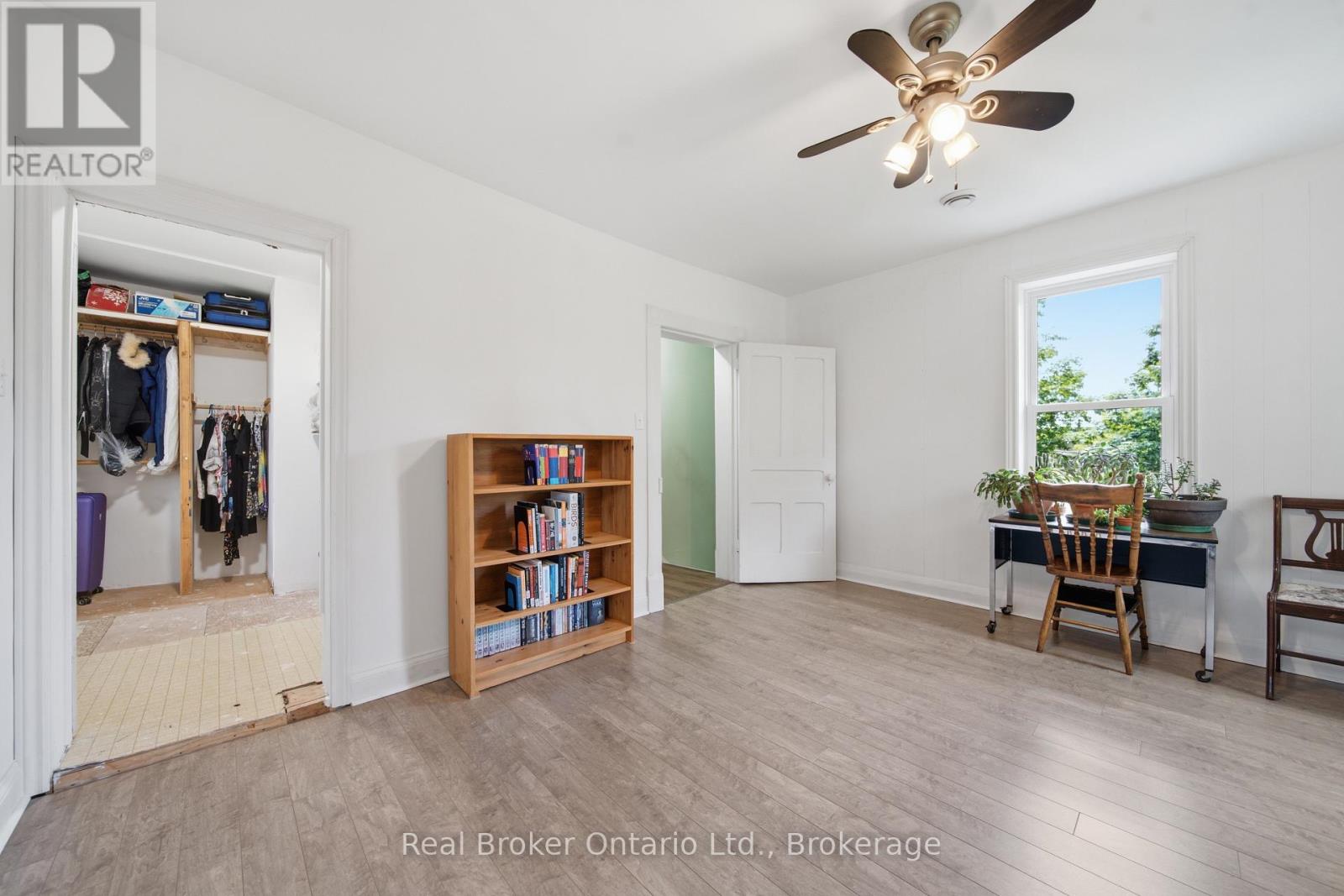 3050 PATRICK STREET - 21