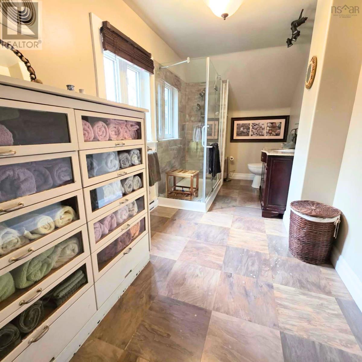 148 Crescent Street - 23