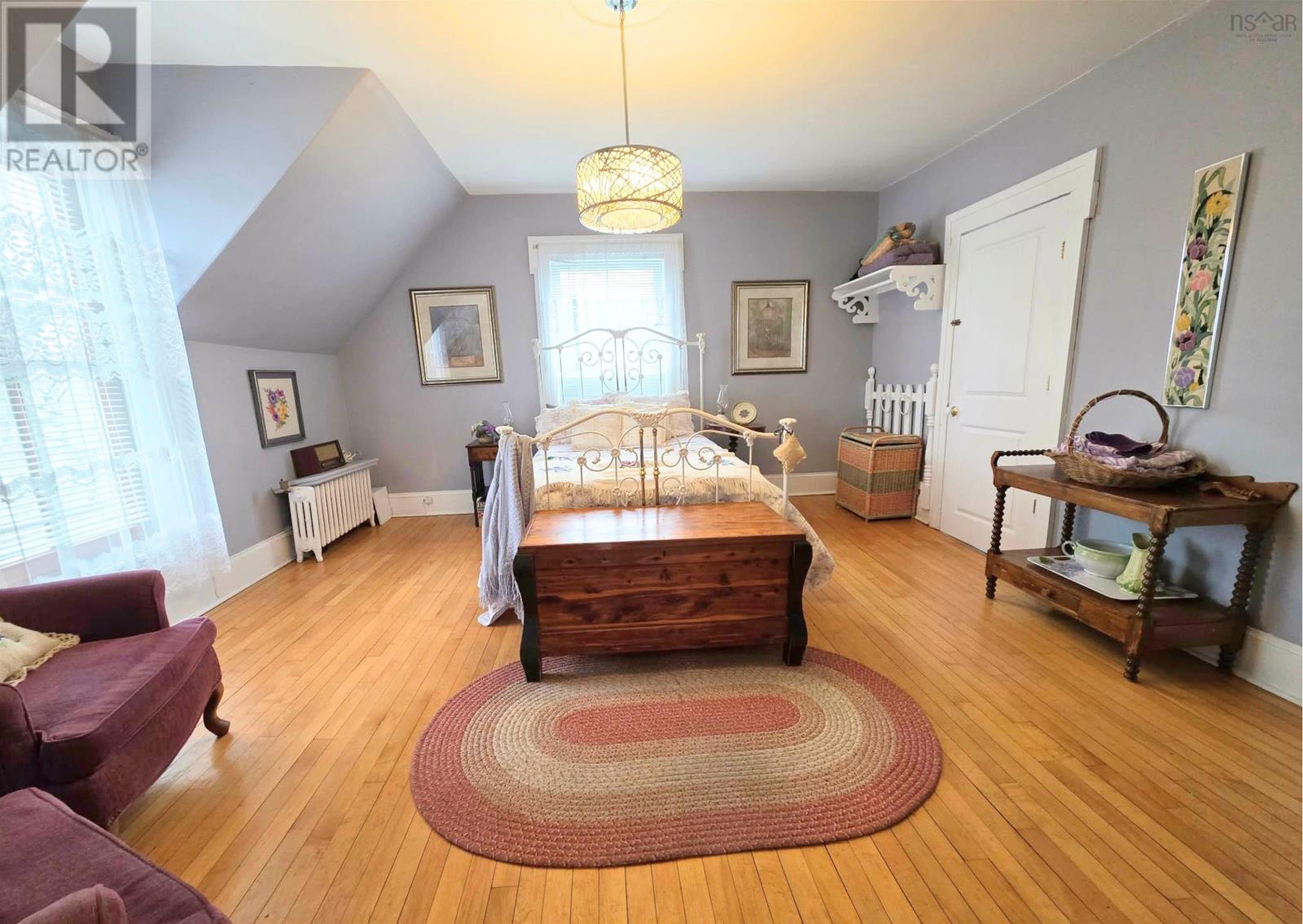 148 Crescent Street - 22