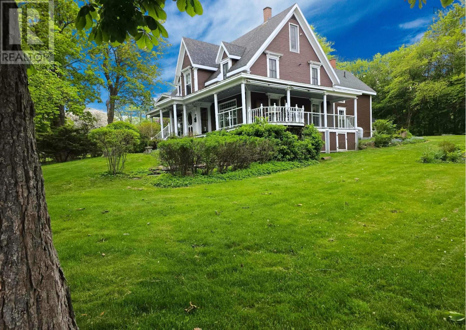 148 Crescent Street - 3