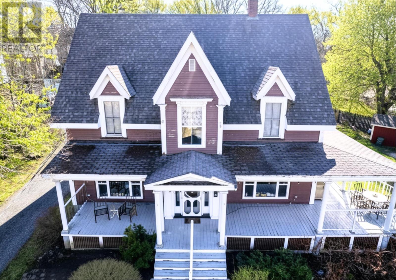 148 Crescent Street - 5