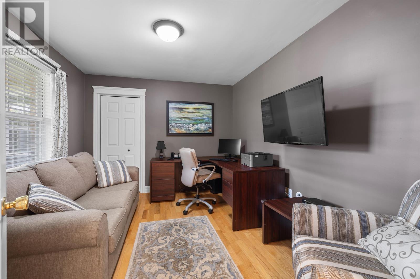 77 Parkside Drive - 17