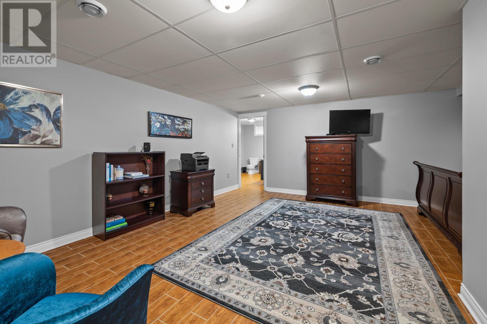77 Parkside Drive - 32