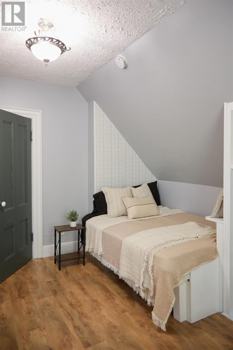 11 Hebrew Avenue - 44