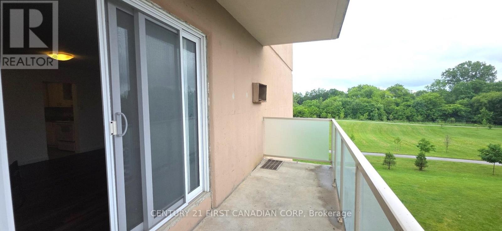 #302 573 MORNINGTON AVENUE - 22