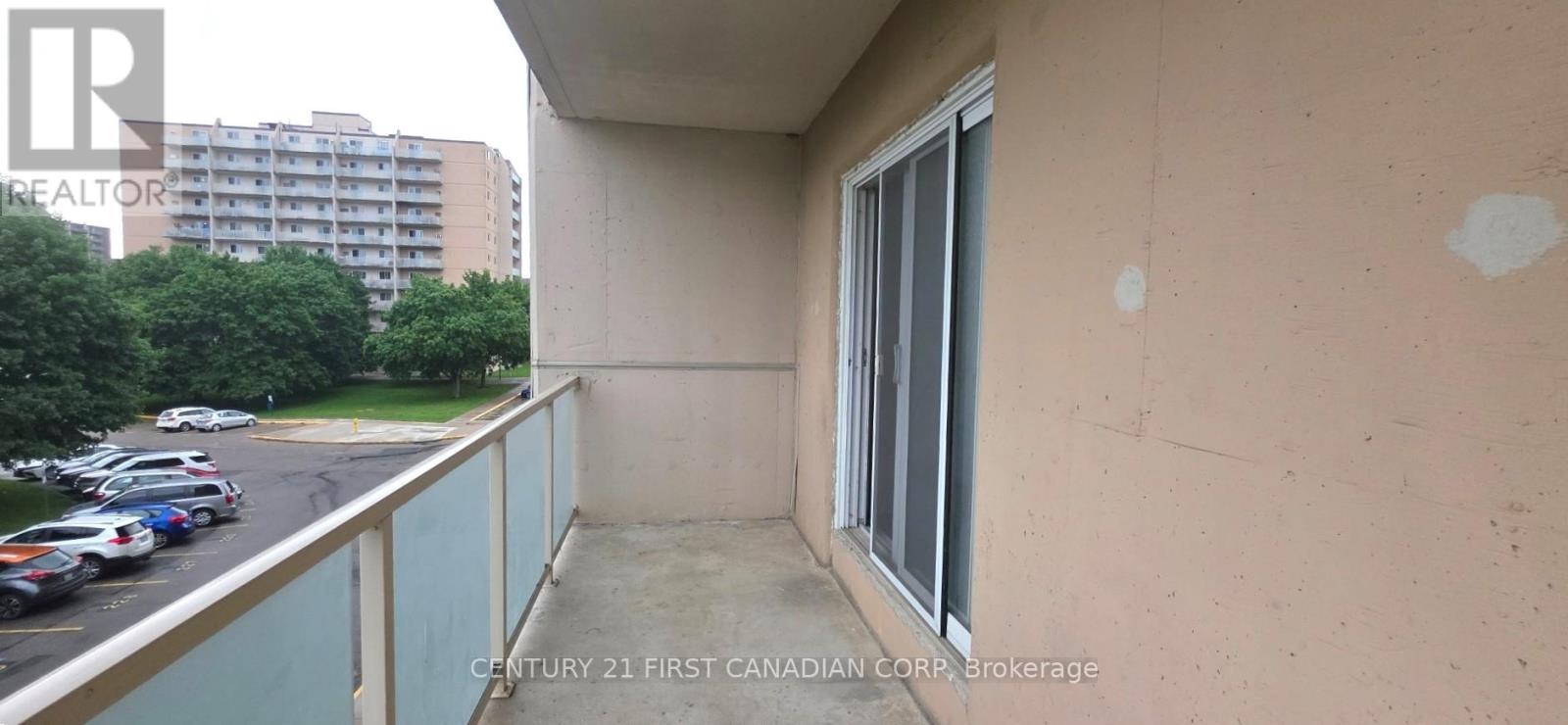 #302 573 MORNINGTON AVENUE - 23