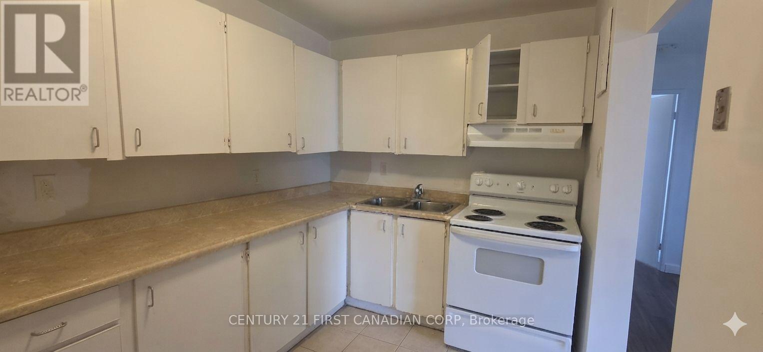 #302 573 MORNINGTON AVENUE - 7