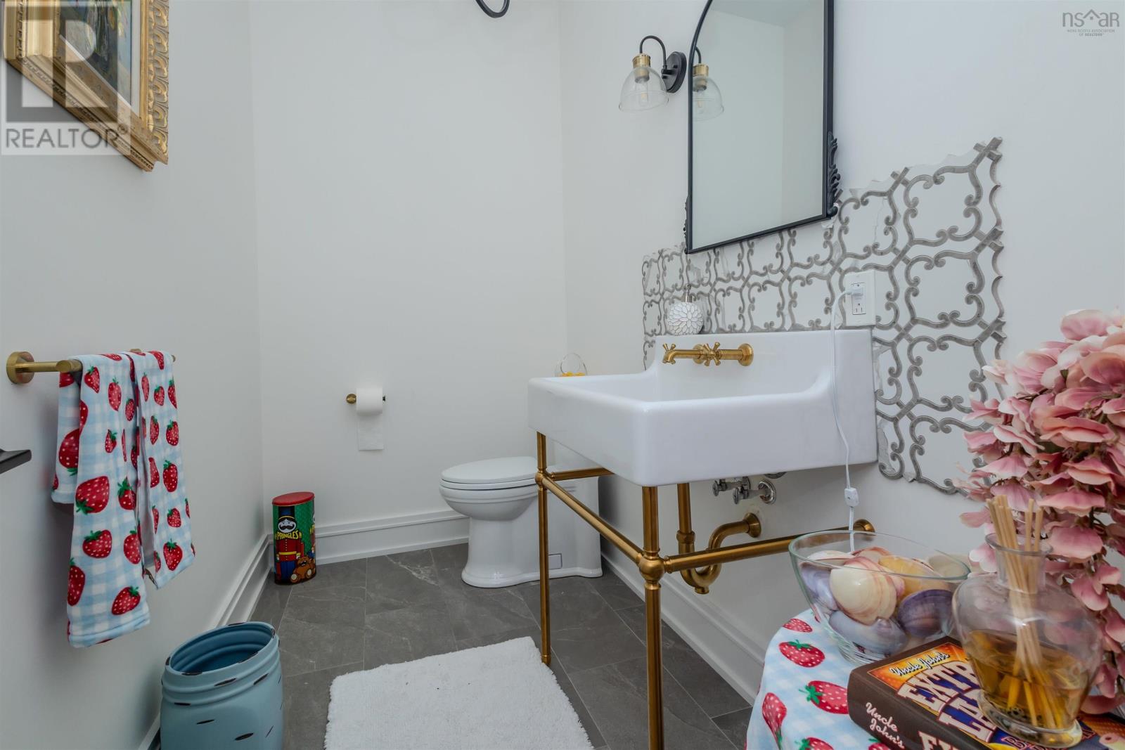 377 Shieling Drive - 18
