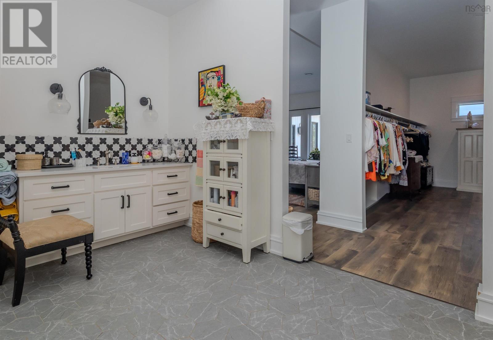 377 Shieling Drive - 27