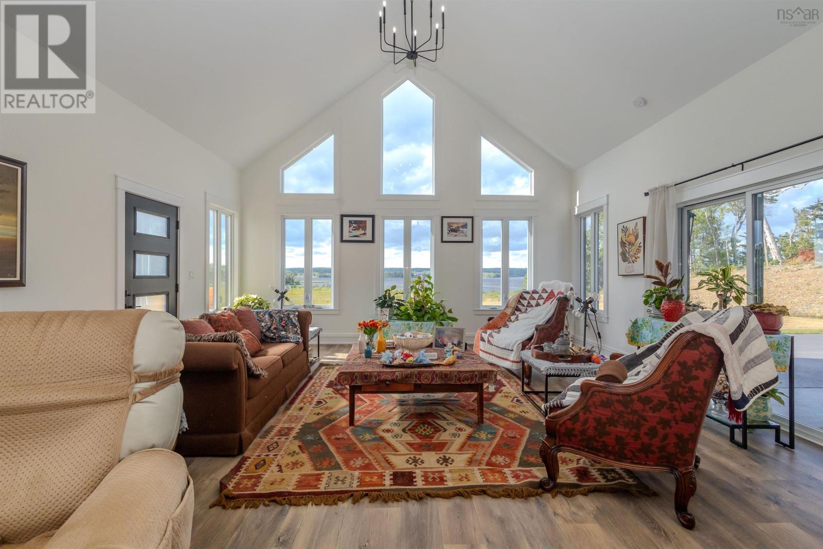 377 Shieling Drive - 31