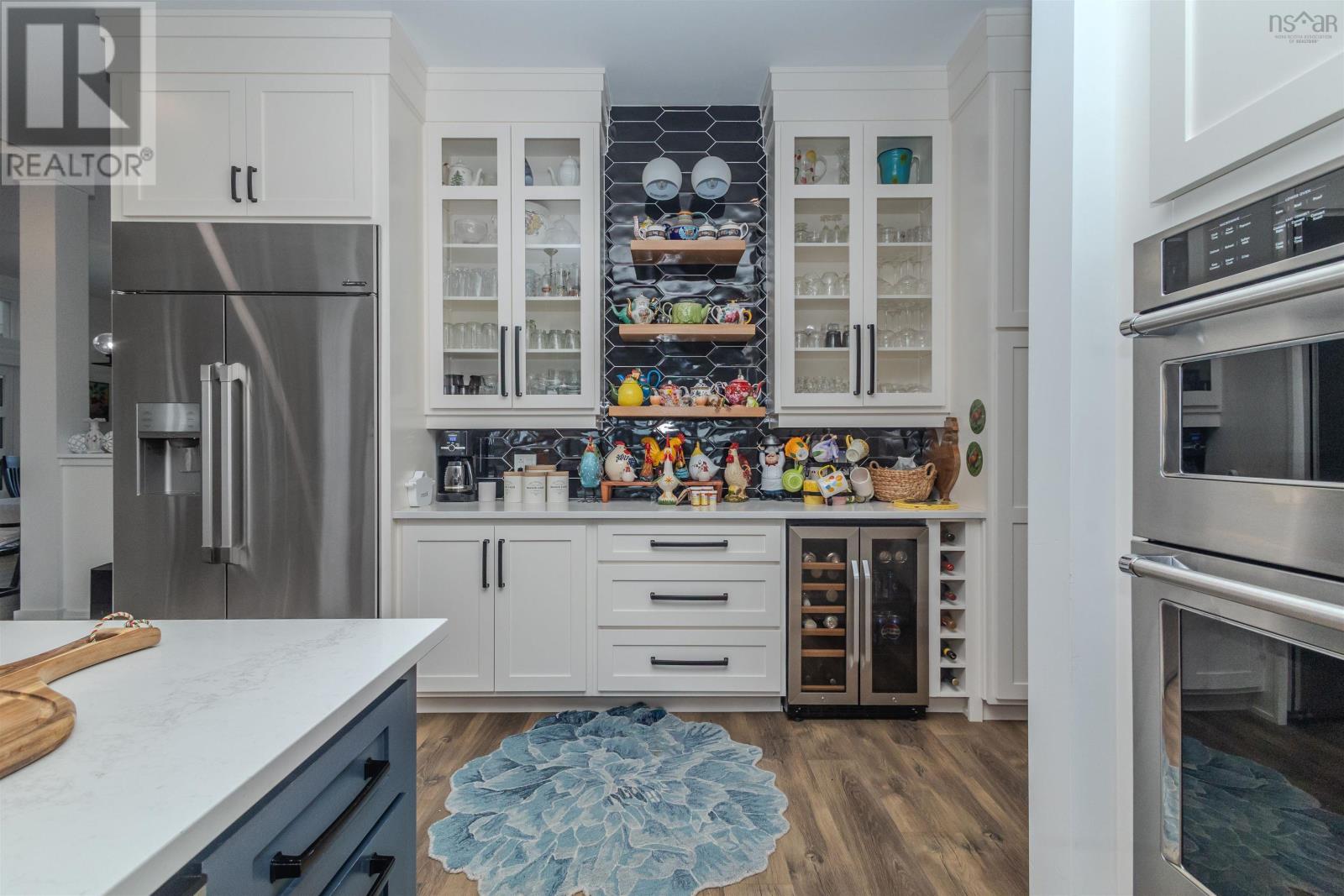 377 Shieling Drive - 37