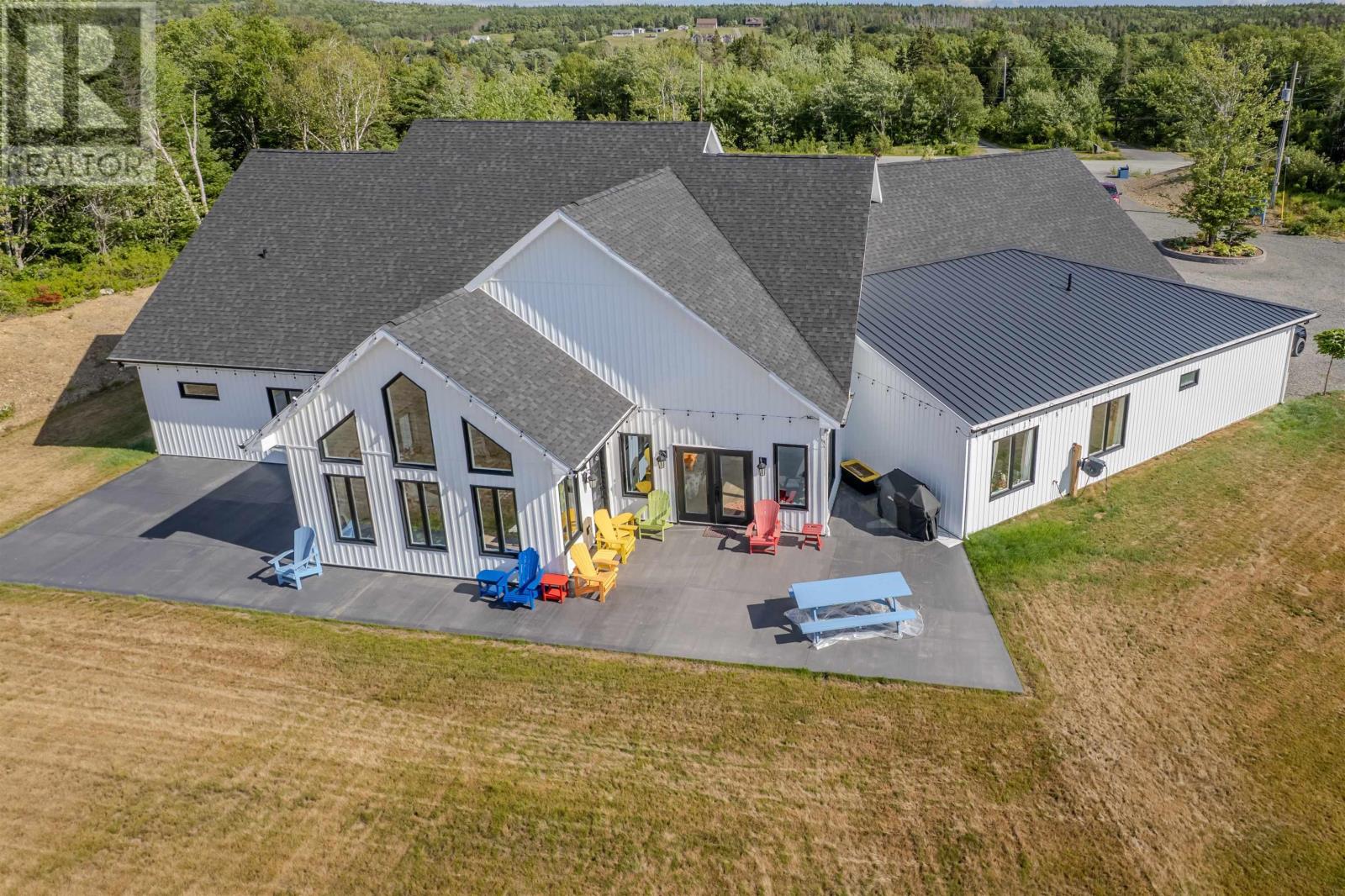 377 Shieling Drive - 4