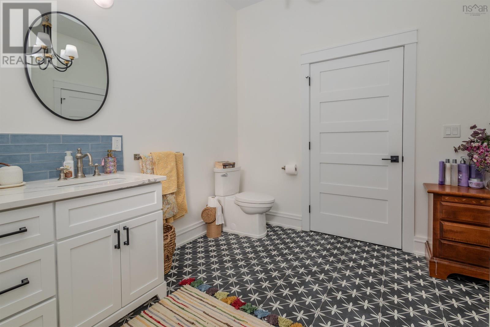 377 Shieling Drive - 46
