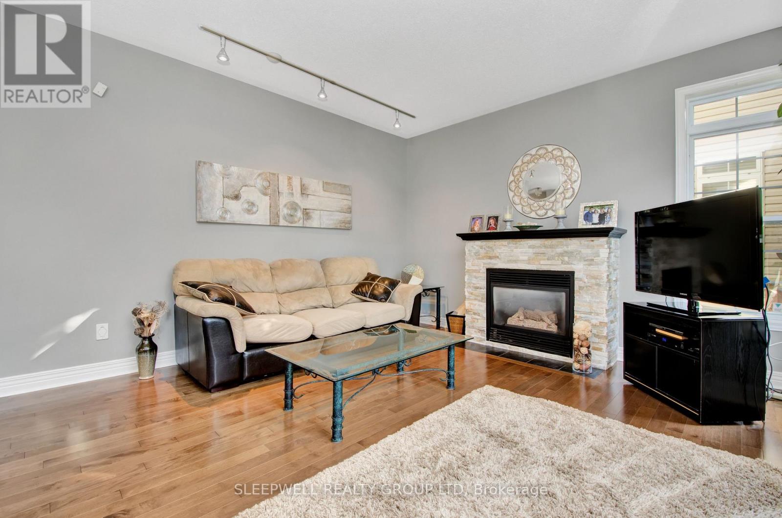 4 Bed, 4 Bath House for Rent in Ottawa – 53 MATTAWA CRESCENT, Ottawa – MLS# X13454368 - Image 10