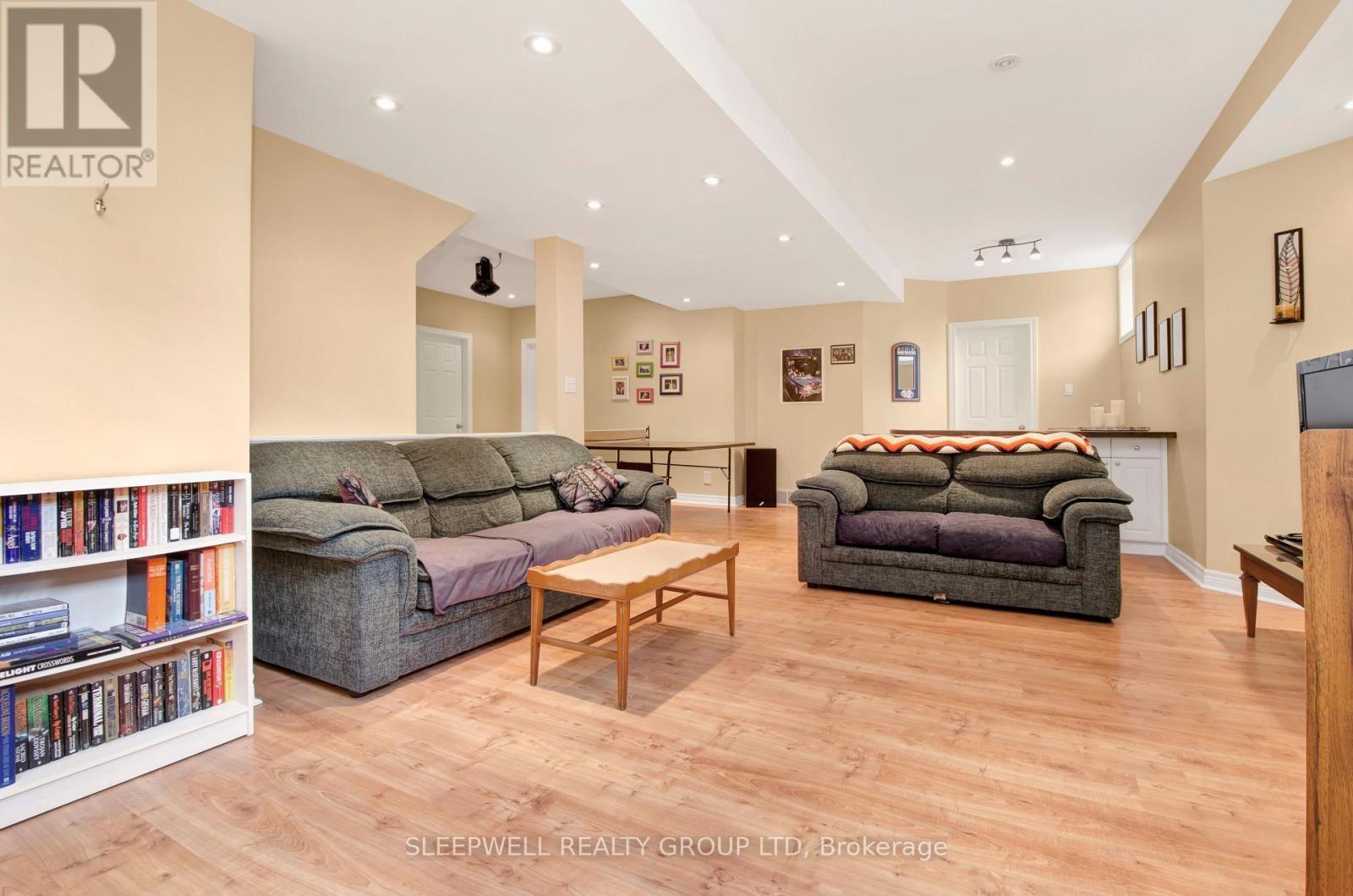 4 Bed, 4 Bath House for Rent in Ottawa – 53 MATTAWA CRESCENT, Ottawa – MLS# X13454368 - Image 25