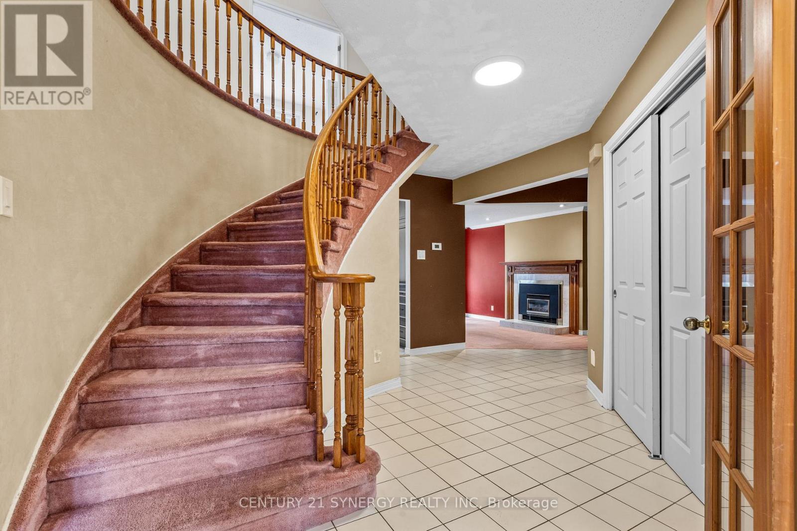 4 Bed, 3 Bath House for Sale in Ottawa – 6 FESSENDEN WAY, Ottawa – MLS# X13454444 - Image 6