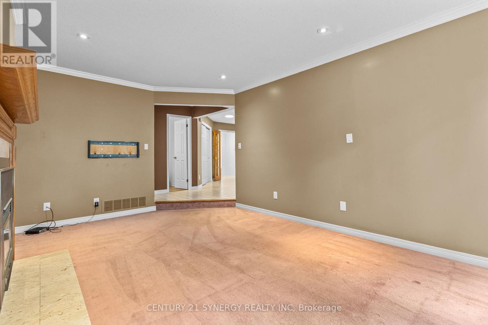 4 Bed, 3 Bath House for Sale in Ottawa – 6 FESSENDEN WAY, Ottawa – MLS# X13454444 - Image 9