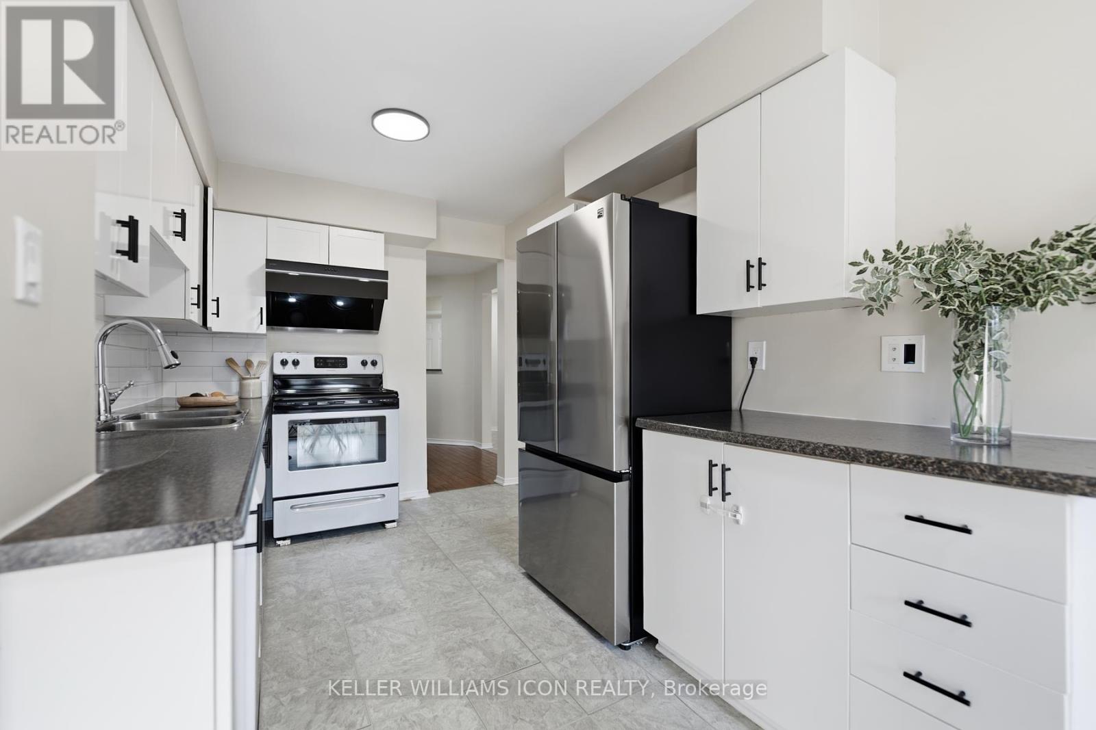 3 Bed, 4 Bath House for Sale in Ottawa – 25 ROBARTS CRESCENT, Ottawa – MLS# X13454450 - Image 20